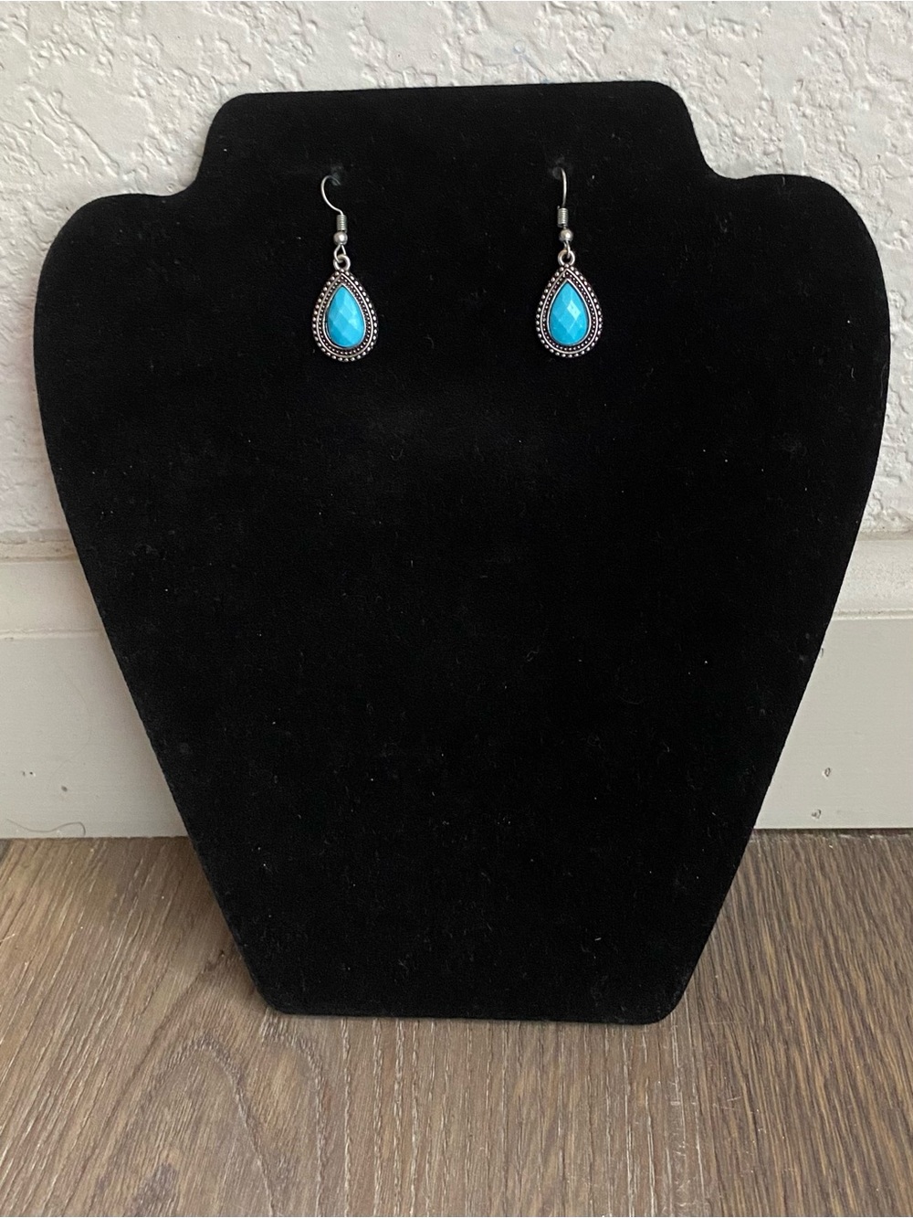Turquoise Teardrop Dangle Earrings